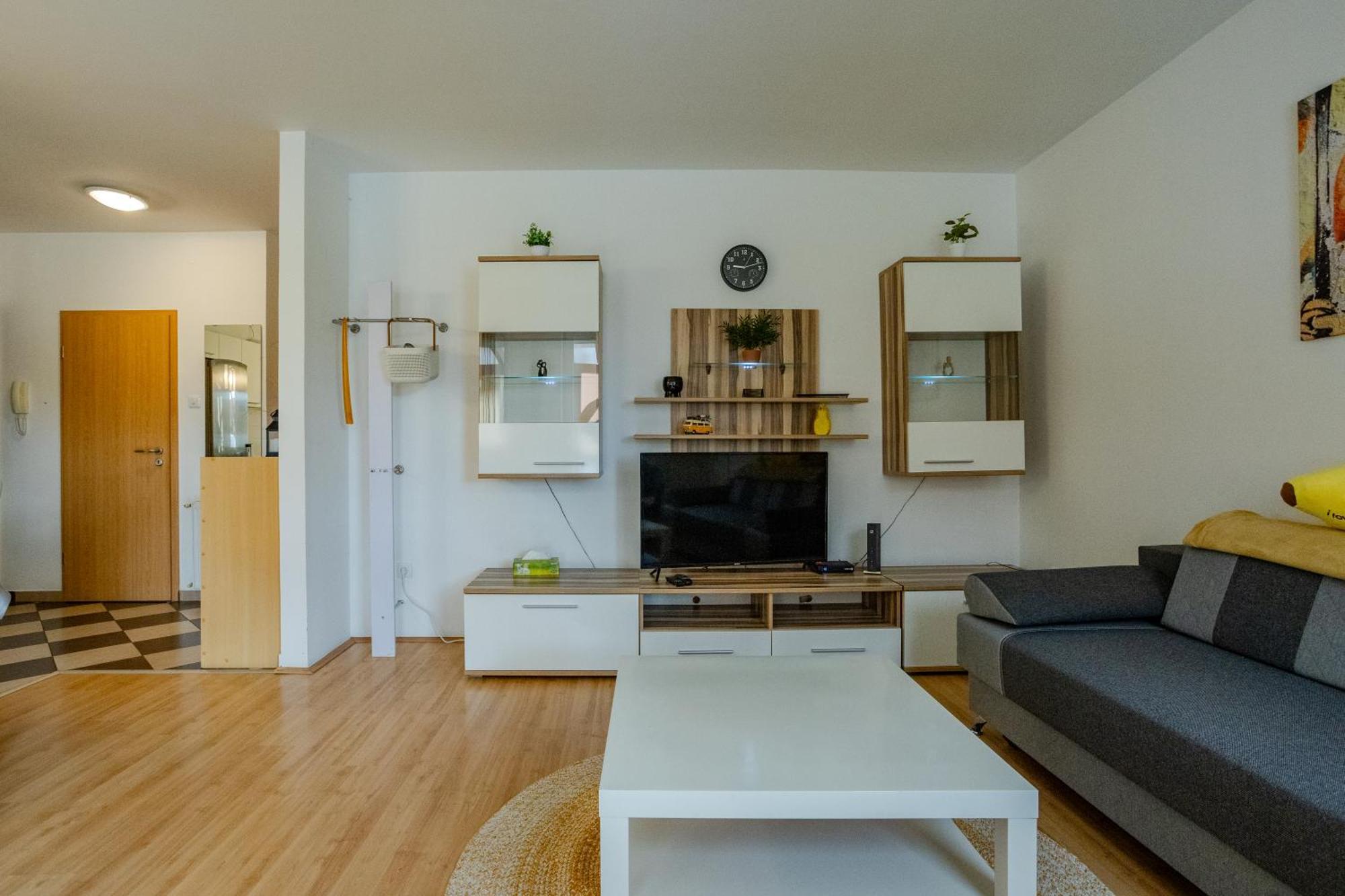 Six Corners - Sunny Corner Apartment Pecs Bagian luar foto